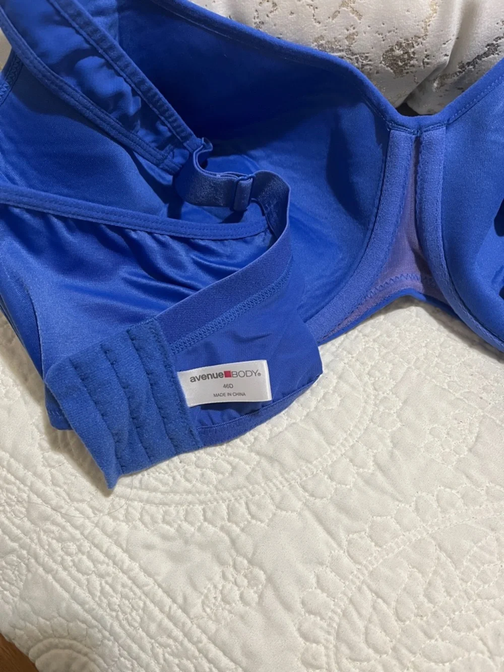 Smooth Underwire Bra in Deep Blue - Picture 6 of 6